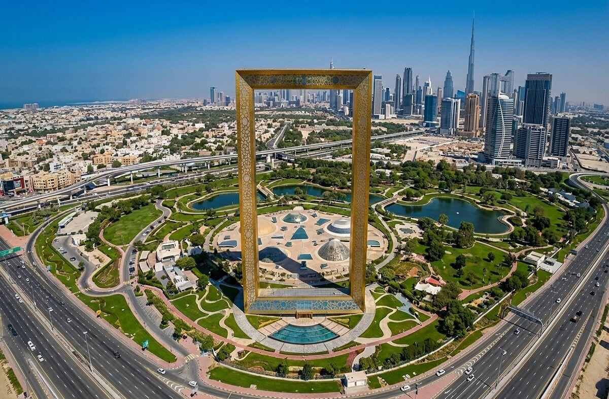 Visit Dubai Frame