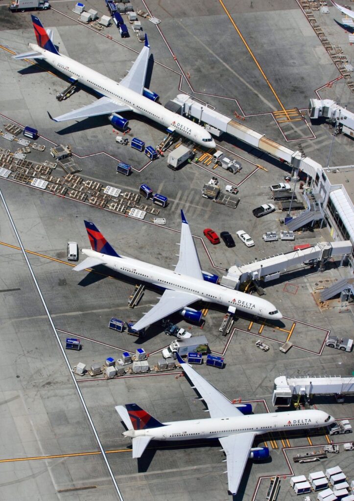 Delta DL139 Venice to Atlanta Diverted to Amsterdam