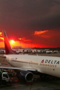 Delta Flight DL275 Diverted LAX