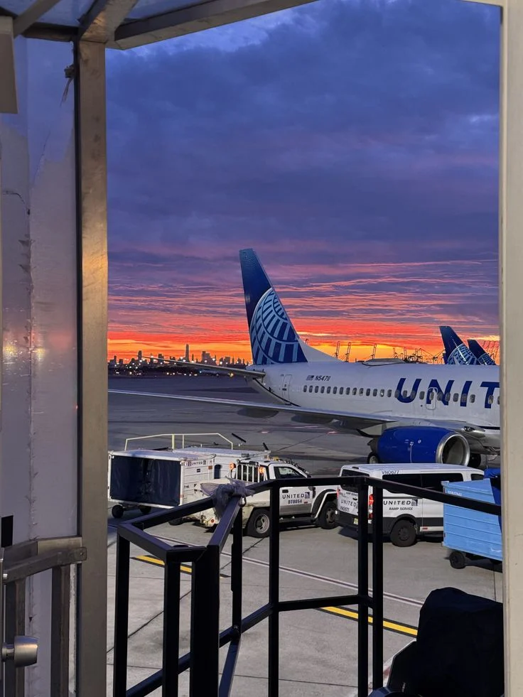 United Flight UA967 Diverted
